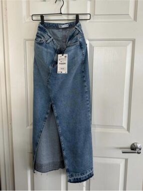 Zara High-Waist Denim Maxi Skirt with Front Slit - Light Blue